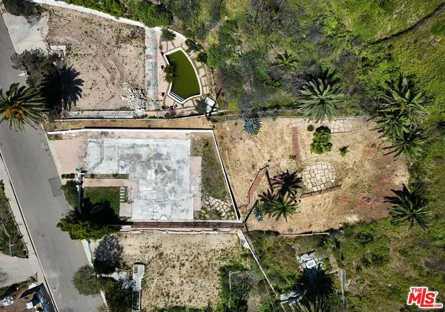 Photo 1 of Land for sale at 850 Jacon Way, Pacific Palisades, CA 90272 | MLS# 26676479 | Listing updated on 2026-09-30