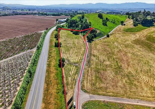Photo 2 of Land for sale at Pacheco Pass Hwy, Hollister, CA 95023 | MLS# ML82041965 | Listing updated on 2026-04-21