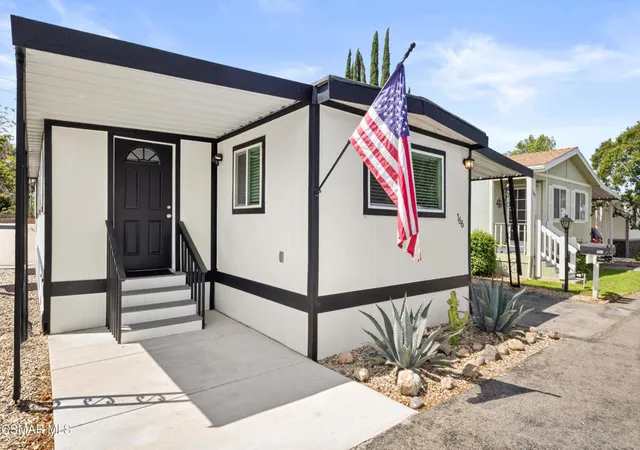 Manufactured home for sale at 1550 Rory Ln #166, Simi Valley, CA 93063 | MLS# 226001570
