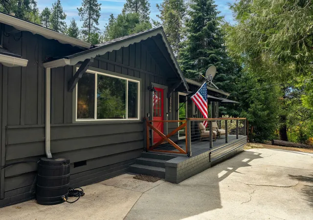 Homes for sale in Idyllwild, CA | 25106 Rim Rock Rd, Idyllwild, CA 92549 | MLS# 219146015PS