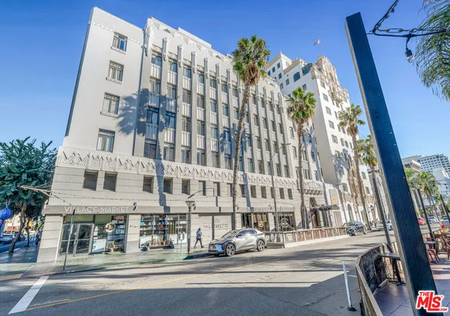 Homes for sale in Long Beach, CA | 140 Linden Ave, Long Beach, CA 90802