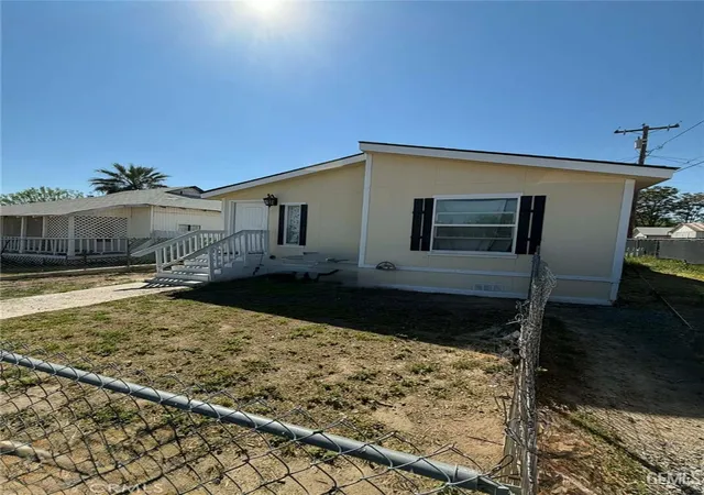 Homes for sale in Taft, CA | 473 Cedar, Taft, CA 93268 | MLS# SR26074922