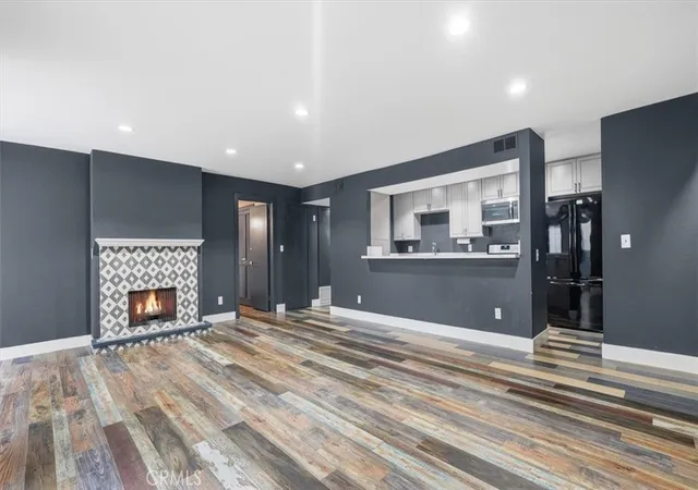 2nd image of 1940 N Highland #17, Los Angeles, CA 90068 | MLS# SB26074845