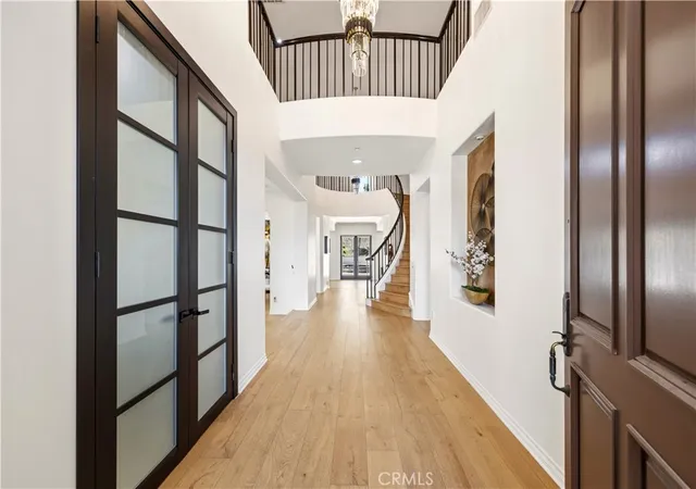 2nd image of 2033 Waterside Cir, Westlake Village, CA 91362 | MLS# SR26074195