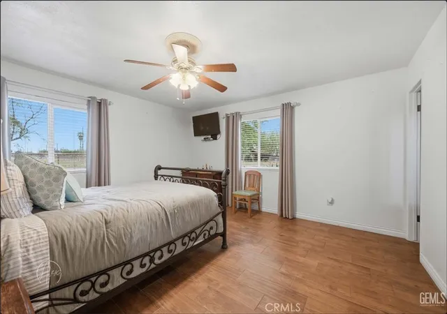 4th image of 253 E Mckee, Bakersfield, CA 93307 | MLS# SR26075111