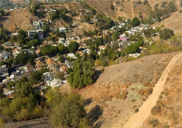 2nd image of 2927 North Thomas, Los Angeles, CA 90031 | MLS# DW26075140