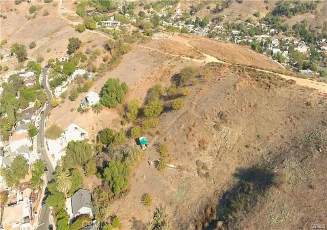 4th image of 2927 North Thomas, Los Angeles, CA 90031 | MLS# DW26075140