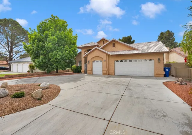3rd image of 14685 Cool Glen Dr, Helendale, CA 92342 | MLS# IV26074165