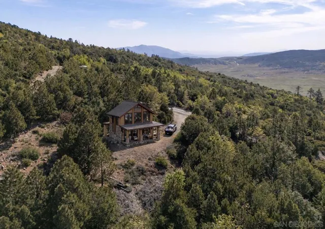 2nd image of 15962 North Peak Rd, Julian, CA 92036 | MLS# 260008171SD