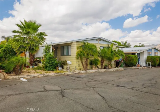 Photo 1 of Manufactured home for sale at 881 N Lake #219, Hemet, CA 92544 | MLS# SW26075233 | Listing updated on 2026-04-08