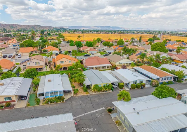 Photo 39 of Manufactured home for sale at 881 N Lake #219, Hemet, CA 92544 | MLS# SW26075233 | Listing updated on 2026-04-08