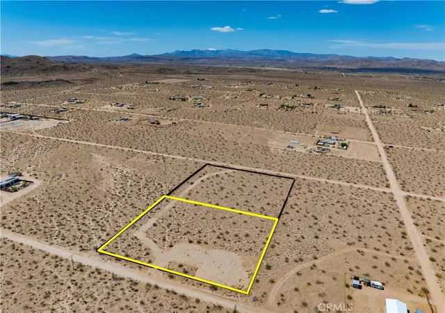 Photo 1 of Land for sale at 424 Ducor Ave, Landers, CA 92285 | MLS# JT26068375 | Listing updated on 2026-06-08