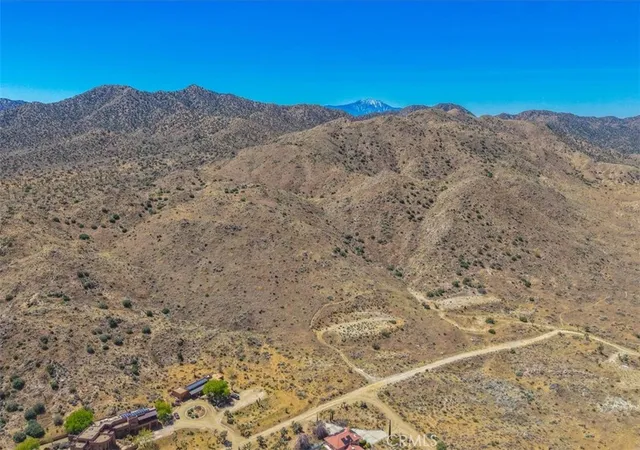 Homes for sale in Yucca Valley, CA | 58205 Santa Barbara Dr, Yucca Valley, CA 92284 | MLS# JT26075327