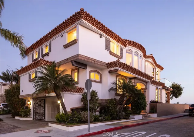 Photo 2 of Single family home for sale at 1201 E Balboa, Newport Beach, CA 92661 | MLS# OC26073538 | Listing updated on 2026-10-06