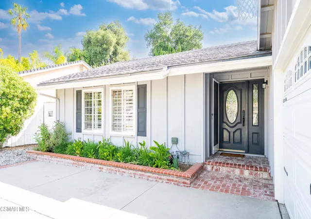 Homes for sale in Oak Park, CA | 78 N Sabra Ave, Oak Park, CA 91377 | MLS# 226001586