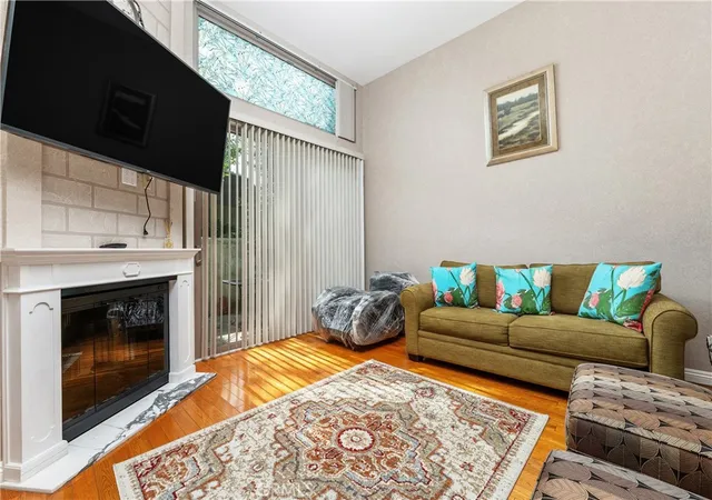 1st image of 6201 Shoup #75, Woodland Hills, CA 91367 | MLS# SR26073201