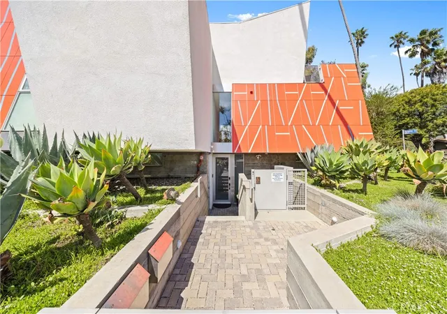 4th image of 719 Venice Boulevard, Venice, CA 90291 | MLS# WS26074259