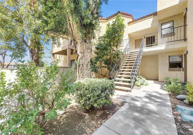 3rd image of 1136 W Blaine St, Riverside, CA 92507