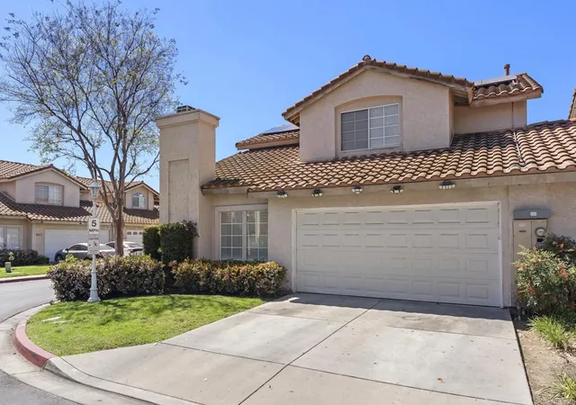 Single family home for sale at 846 Friendly Cir, El Cajon, CA 92021 | MLS# PTP2602606