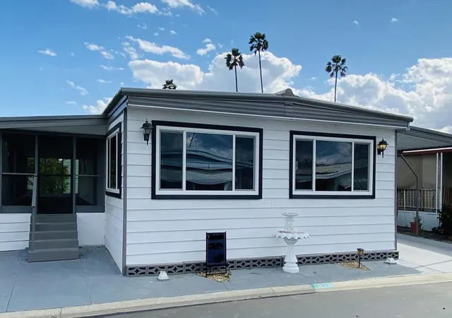 Photo 1 of Manufactured home for sale at 601 N Kirby St #102, Hemet, CA 92545 | MLS# 219146052PS | Listing updated on 2026-06-05