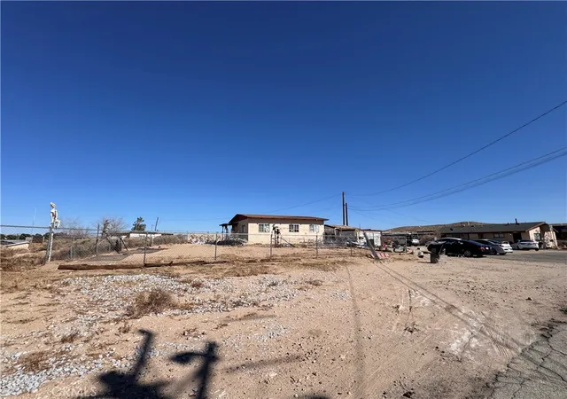 5th image of 25617 Jasper Rd, Barstow, CA 92311 | MLS# HD26075676