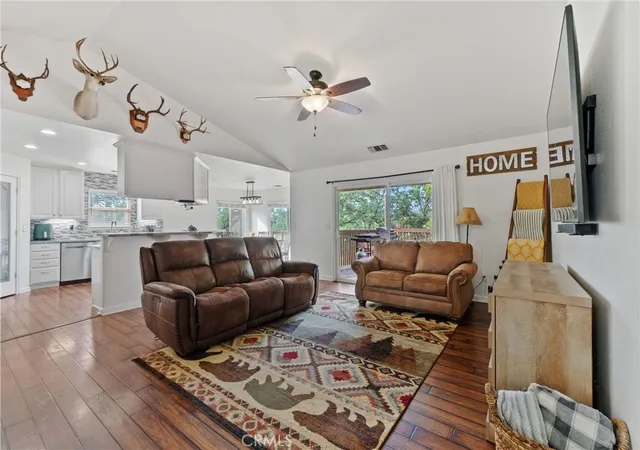 3rd image of 19517 Stringtown Pl, Cottonwood, CA 96022 | MLS# PA26075575