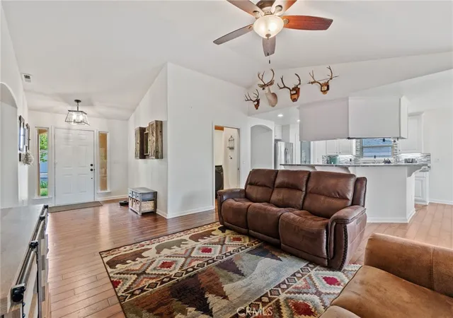 4th image of 19517 Stringtown Pl, Cottonwood, CA 96022 | MLS# PA26075575