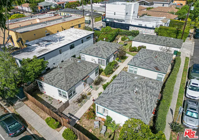 2nd image of 649 Rose Ave, Venice, CA 90291 | MLS# 26664387