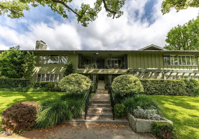 2nd image of 335 S Orange Grove Blvd, Pasadena, CA 91105 | MLS# P1-26605