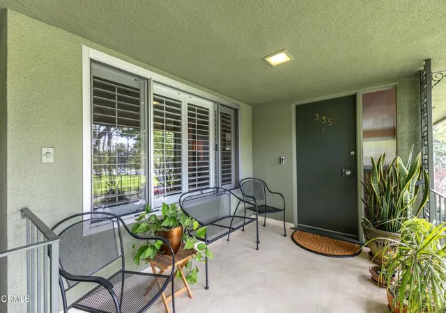 3rd image of 335 S Orange Grove Blvd, Pasadena, CA 91105 | MLS# P1-26605