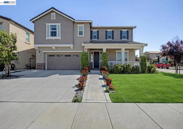 Homes for sale in Tracy, CA | 1710 Flora Way, Tracy, CA 95376 | MLS# 41130151