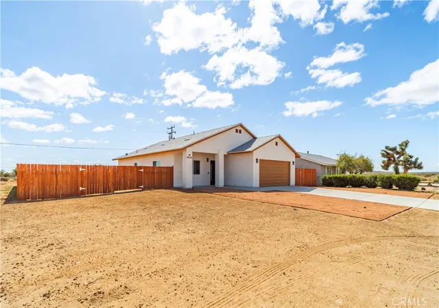 Homes for sale in California City, CA | 19436 87Th St, California City, CA 93505 | MLS# PW26075859