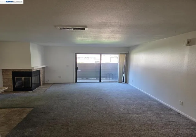 3rd image of 3715 Tallyho Dr, Sacramento, CA 95826