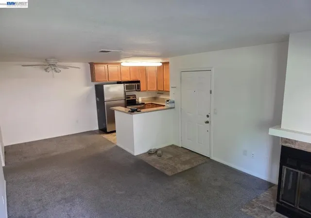 4th image of 3715 Tallyho Dr, Sacramento, CA 95826