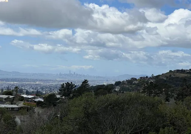 4th image of 14381 Skyline Blvd, Oakland, CA 94619 | MLS# 41130180