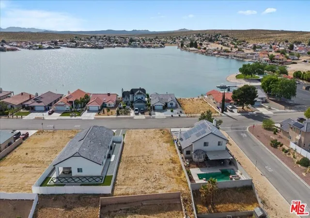 3rd image of 26719 Blue Water Rd, Helendale, CA 92342 | MLS# 26674213