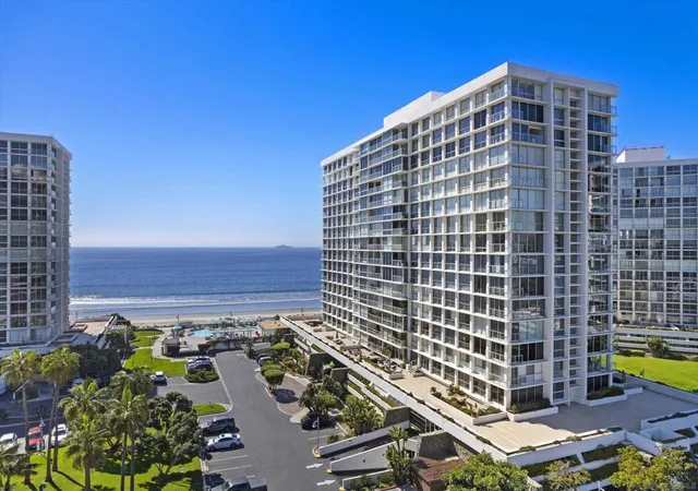 2nd image of 1730 Avenida Del Mundo #402, Coronado, CA 92118 | MLS# 260008281SD