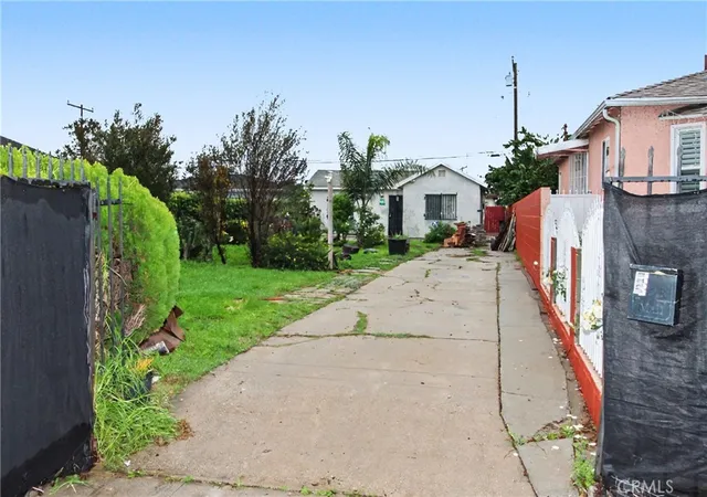Homes for sale in Hawthorne, CA | 3826 W 115th, Hawthorne, CA 90250 | MLS# OC26076065