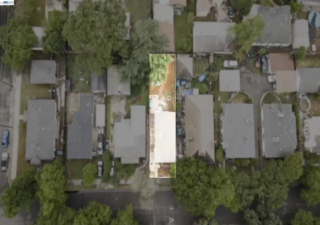 27th image of 318 E Pine St, Stockton, CA 95204 | MLS# 41130207