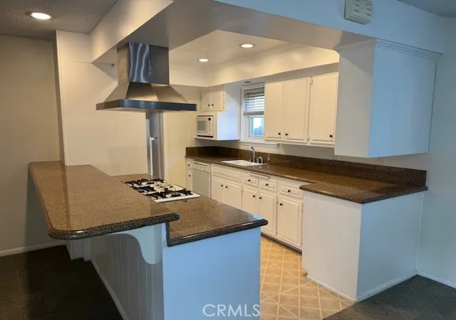 Photo 4 of Sale Pending at 4811 Highgrove Ave, Torrance, CA 90505 | MLS# PV26076124 | Listing updated on 2026-07-02