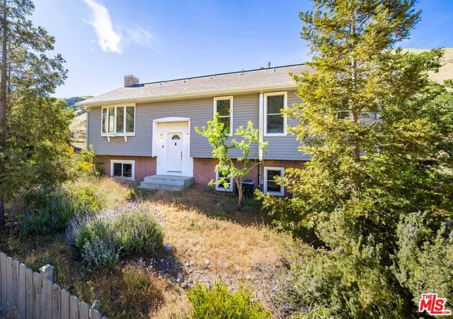 2nd image of 364 Lance Ave, Lebec, CA 93243 | MLS# 26688503