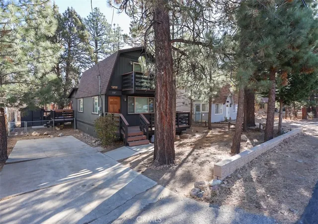 4th image of 537 Vista Ave, Sugarloaf, CA 92386 | MLS# SR26074973