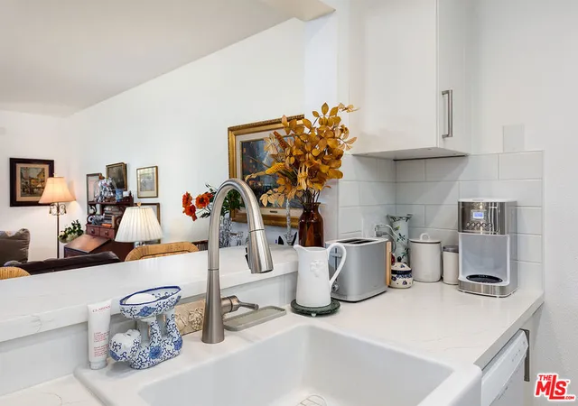 Photo 3 of Condo for sale at 501 Palisades Dr #106, Pacific Palisades, CA 90272 | MLS# 26688397 | Listing updated on 2026-09-20
