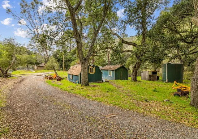 4th image of 28750 Underwood Rd, Salinas, CA 93908 | MLS# ML82042209