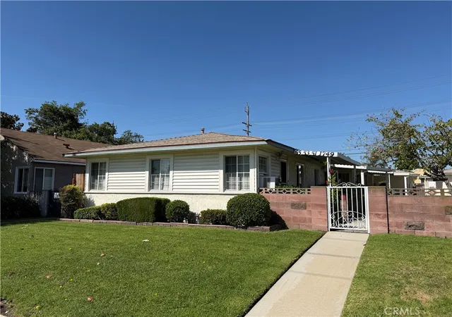1st image of 1749 N Hollywood, Burbank, CA 91505 | MLS# PW26075428