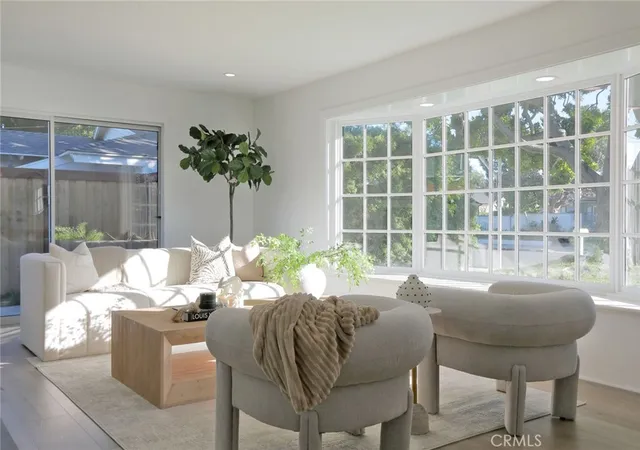 3rd image of 418 E Bay St, Costa Mesa, CA 92627 | MLS# OC26070775