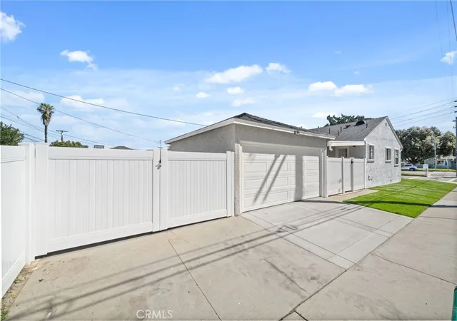 Homes for sale in Long Beach, CA | 4703 N Bellflower Blvd, Long Beach, CA 90808 | MLS# PW26058988