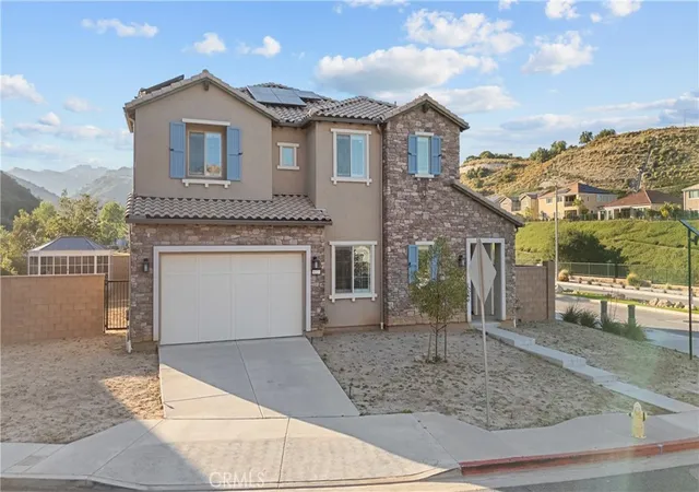 Homes for sale in Canoga Park, CA | 8327 N Mariposa Ct, Canoga Park, CA 91304 | MLS# SR26076157