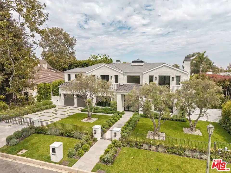 Photo 1 of Mansion for sale at 1072 Amalfi Dr, Pacific Palisades, CA 90272 | MLS# 26668443 | Listing updated on 2026-10-12