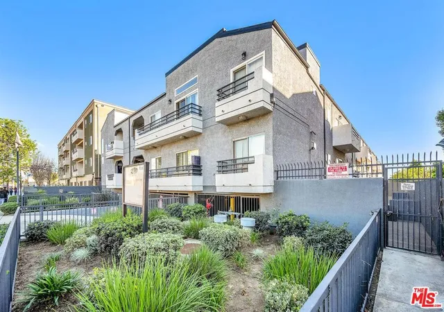 3rd image of 14668 Nordhoff St, Panorama City, CA 91402 | MLS# 26690295